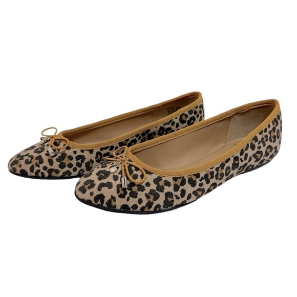 Crown & Ivy 7 Whitley Flats Leopard Print Flat ￼ - Picture 4 of 8